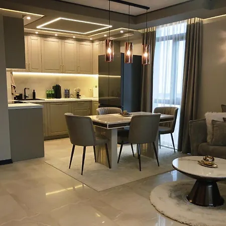 Seasons 2 Σόφια